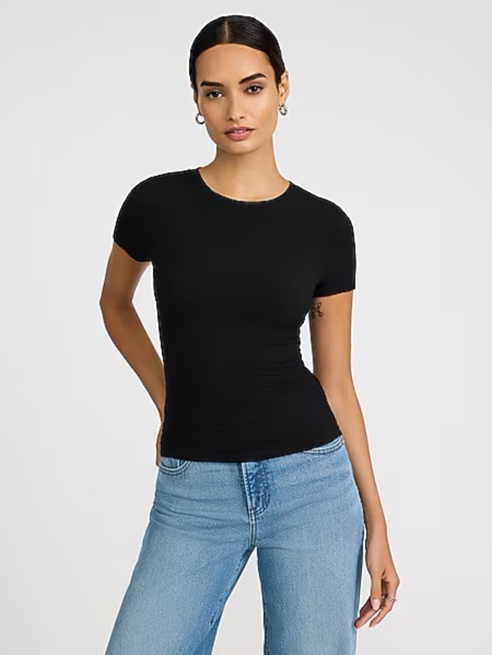 Express Black Short Sleeve Fitted Crewneck Tee